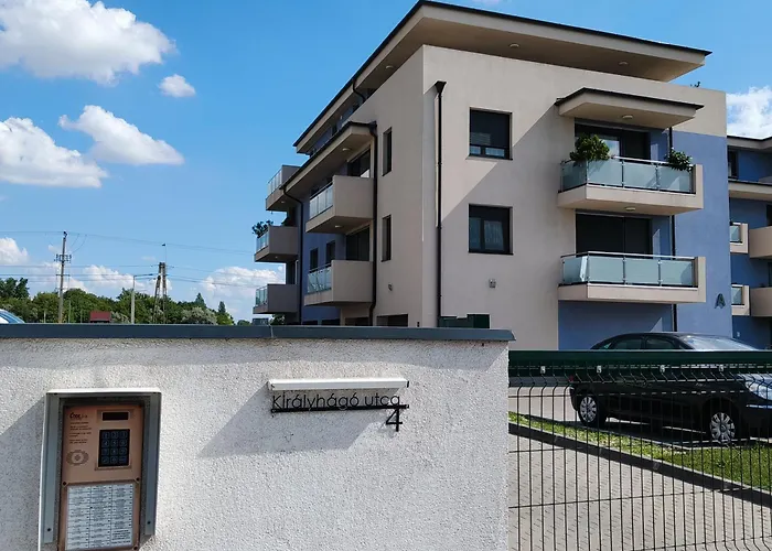 Pe-ki Lux アパート セーケシュフェヘールヴァール